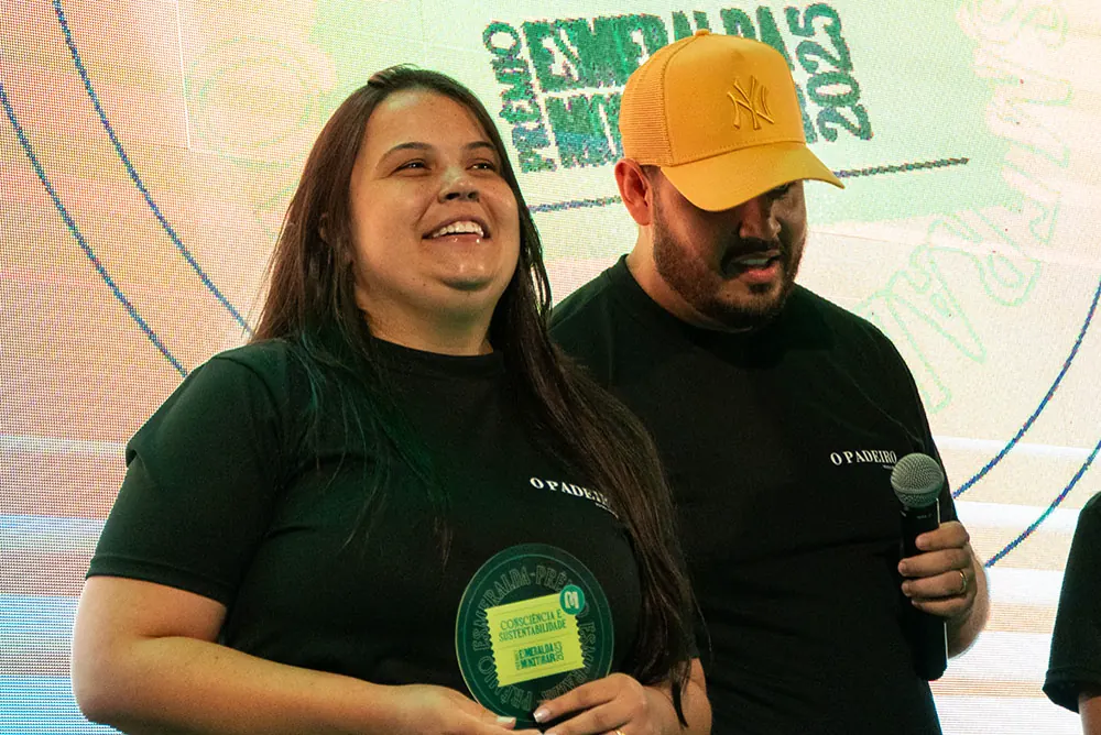 foto real da equipe em operação